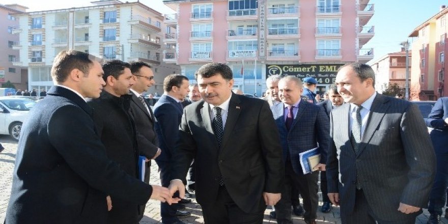 Vali Vasip Şahin Akyurt'u ziyaret etti
