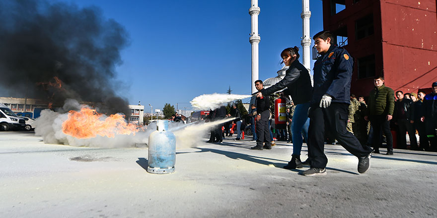 Ankara İtfaiyesi’nden yangın eğitimi