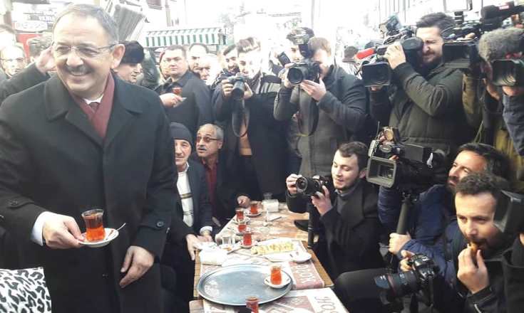 Mehmet Özhaseki seçim startını Ulus’ta verdi