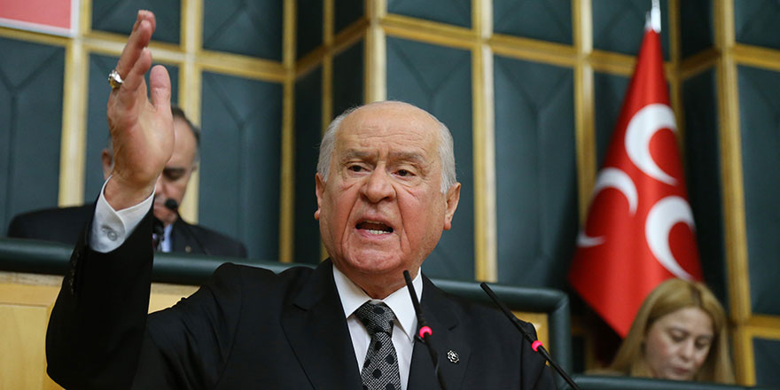 Bahçeli de "10 years challenge" akımına katıldı