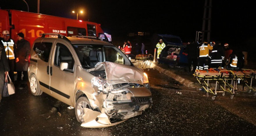 Bolu'da feci kazada 9 kişi yaralandı