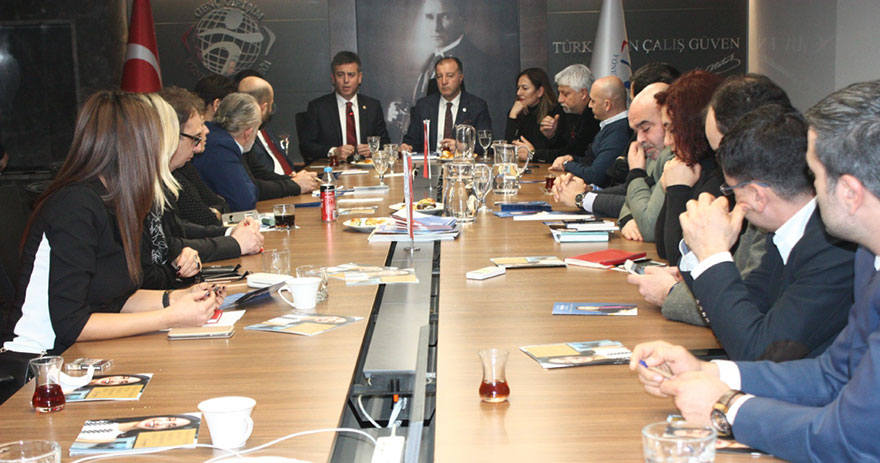 AK Parti Çankaya belediye başkan adayı Amber Türkmen, GGYD'ni ziyaret etti