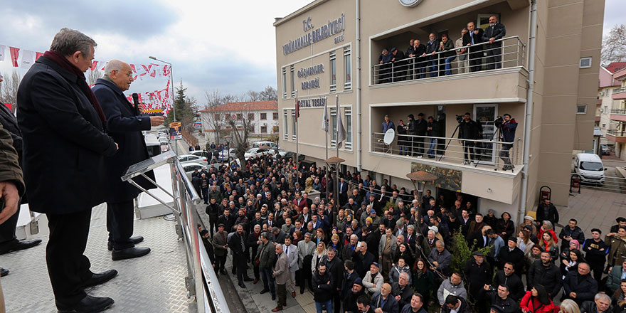 "Belediyecilik hizmet makamıdır"