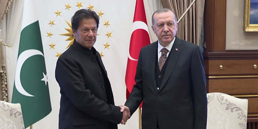 Erdoğan, Pakistan Başbakanı ile görüştü