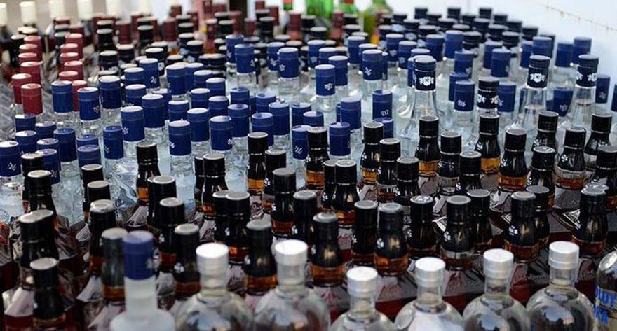 Gölbaşı’nda bin 131 şişe sahte içki yakalandı 