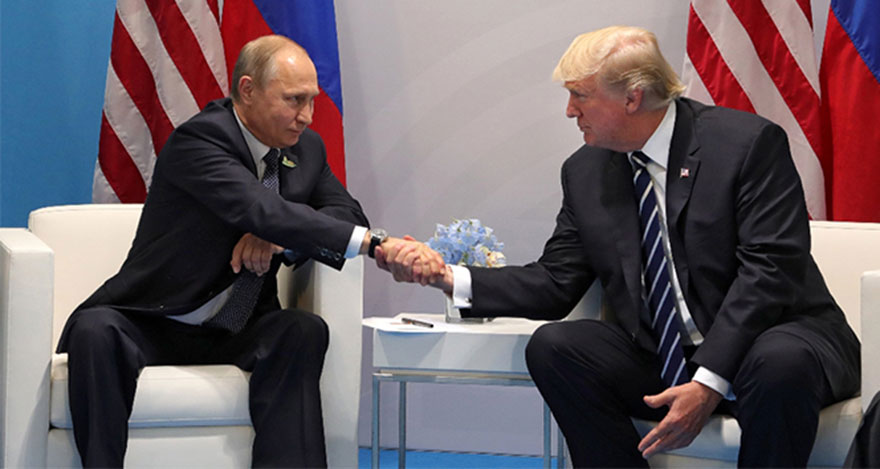 Trump ve Putin yaklaşık bir saat görüştü