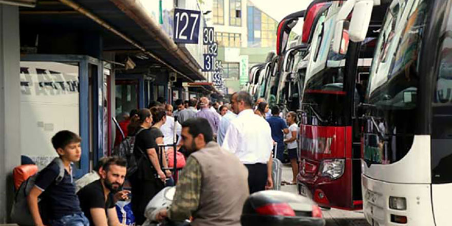 “Bayramda bilet ve otel fiyatları cep yakıyor”