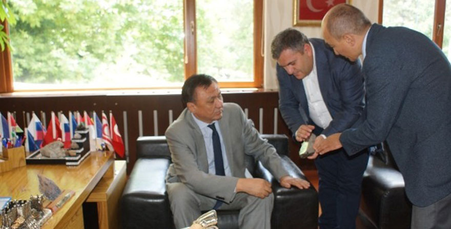 Kırgızistan Büyükelçisi, Çubuk'u ziyaret etti
