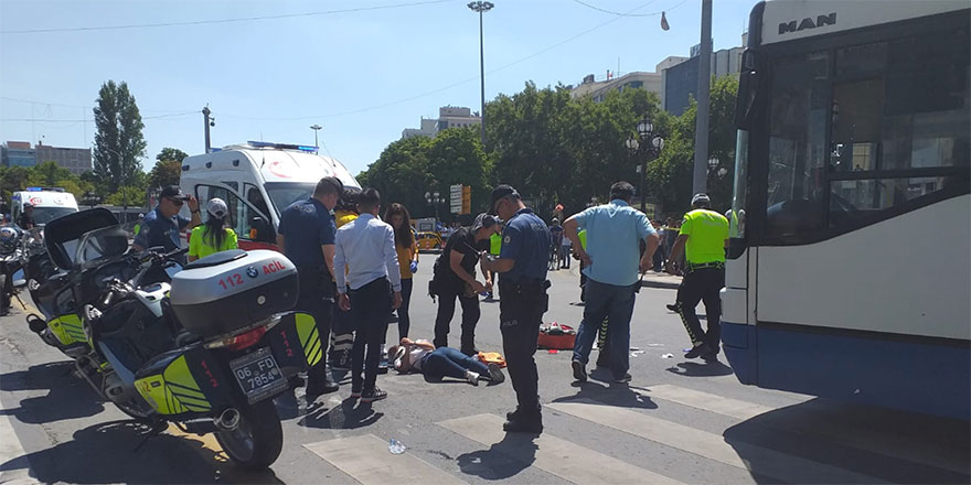 Başkentte EGO otobüsü yayalara çarptı: 2 yaralı