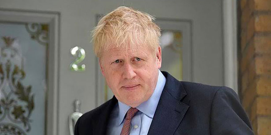 İngiltere Başbakanı Johnson'dan yok artık dedirten pozlar 
