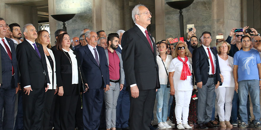 CHP 96 yaşında Kılıçdaroğlu ve CHP heyeti Anıtkabir’de