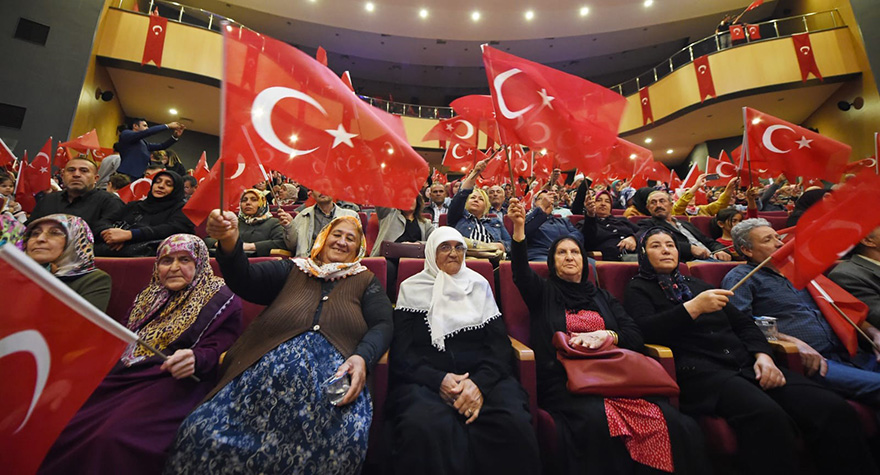 Cevriye nineden Mehmetçiğe dua