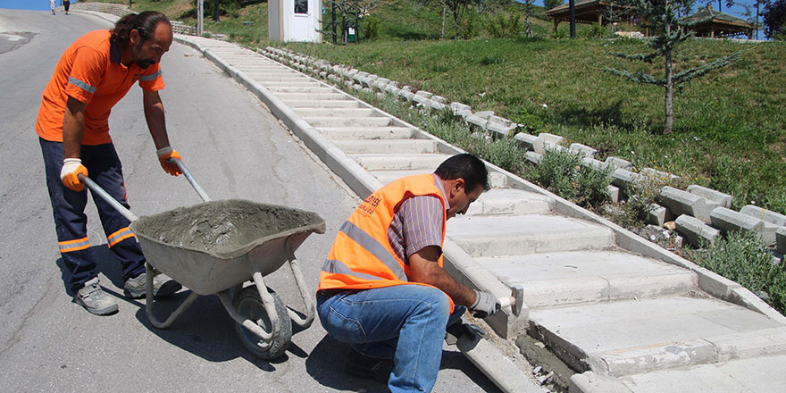 Çankaya'dan merdivenli yol atağı