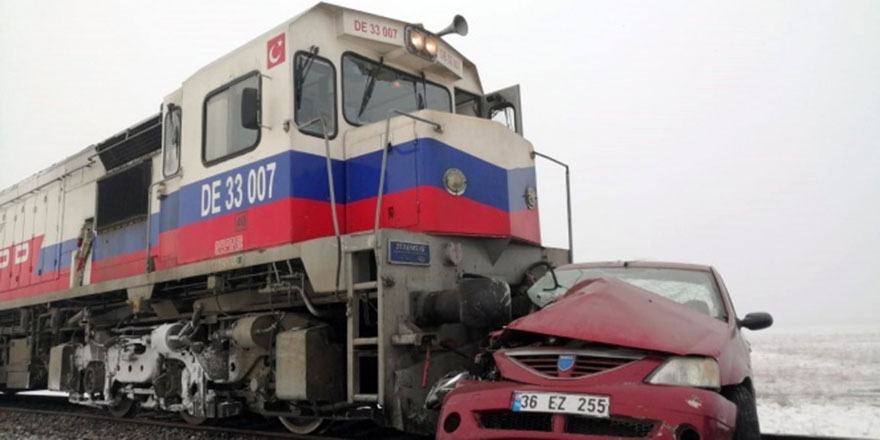 Kars'ta tren kazası! 3 ölü