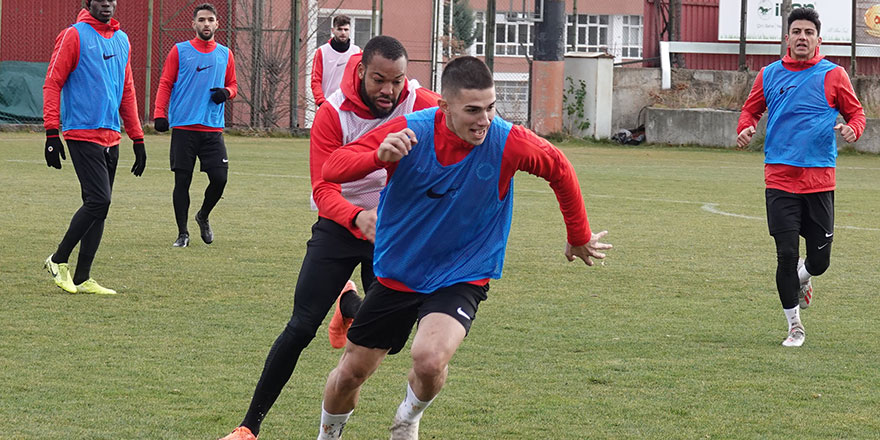 Gençlerbirliği’nde mesai sürüyor