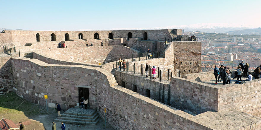 Tarihi Ankara Kalesi artık daha güvenli