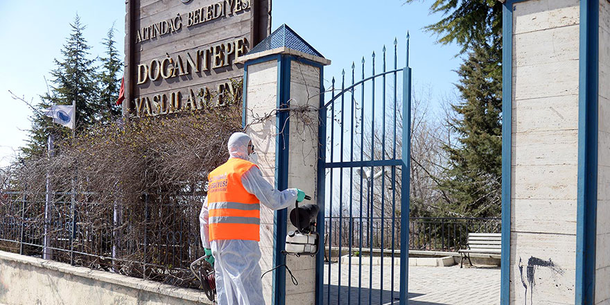 Yaşlı evinde koronavirüs teyakkuzu