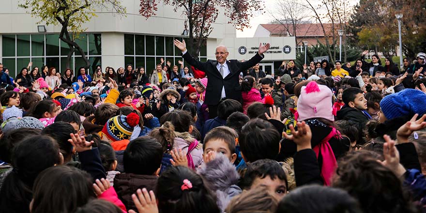 Başkan Yaşar’dan çocuklara mesaj var