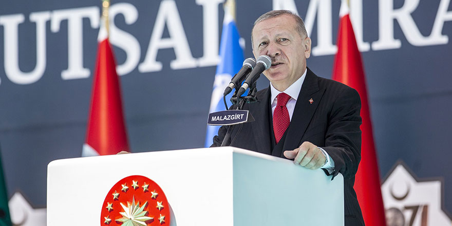 Cumhurbaşkanı Erdoğan'dan çok sert mesajlar