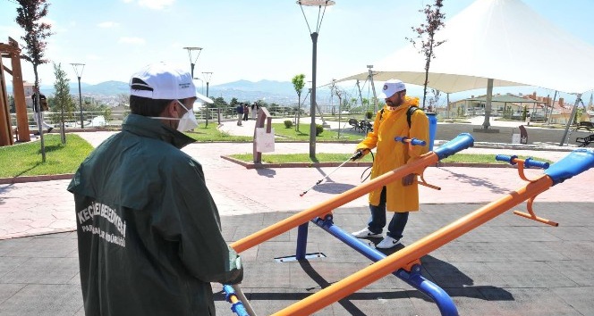 Keçiören’in parklarına hijyenik temizlik