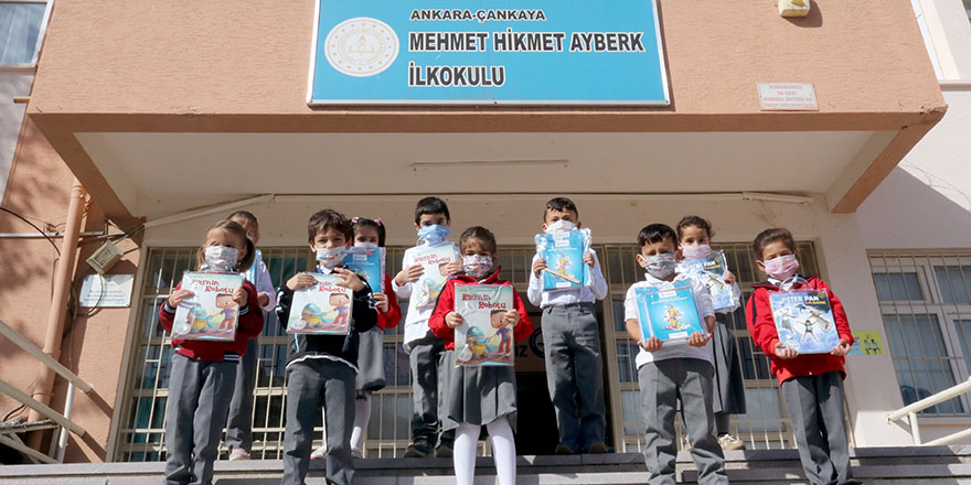 Çankaya’dan köy çocuklarına kırtasiye desteği