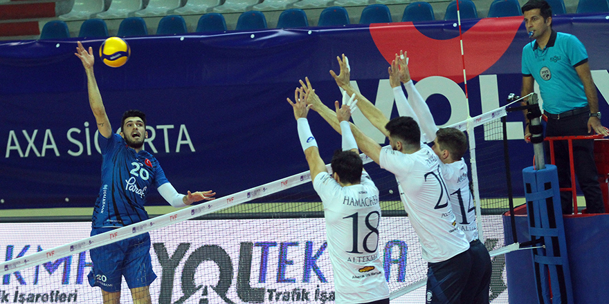 Halkbank son sette yıkıldı