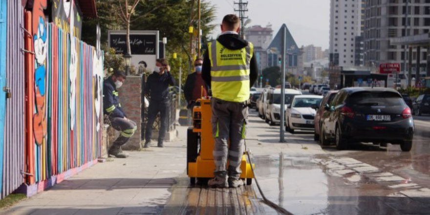 Büyükşehir görme engellilere yardımcı oluyor