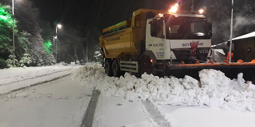 Ankara'da karla mücadele canlı yayınlanıyor