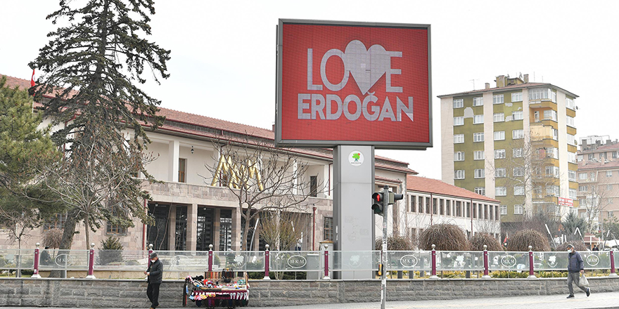 Mamak Belediyesi'nden "Love Erdoğan"