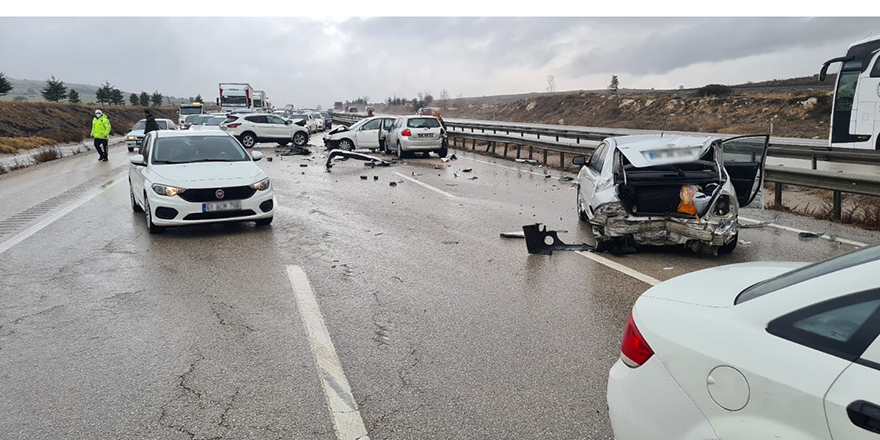 Ankara'da zincirleme trafik kazası