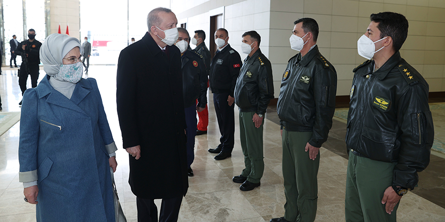 Cumhurbaşkanı Erdoğan’ı Ankara’da pilotlar karşıladı