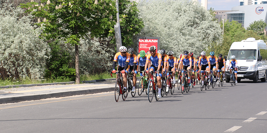 AFAD gönüllüleri Samsun'a pedal çeviriyor