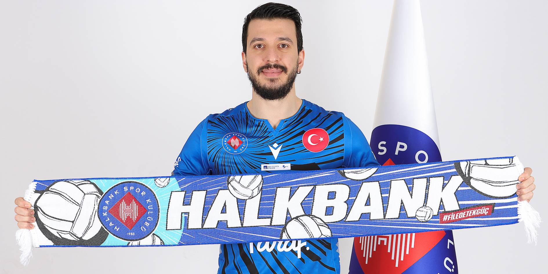 Halkbank Aslan Ekşi ile sözleşme yeniledi 