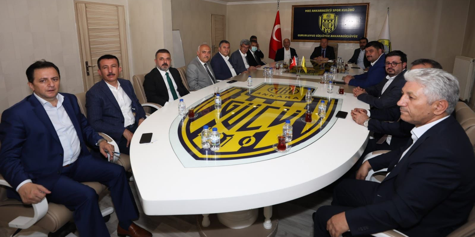 Başkanlardan Ankaragücü’ne ziyaret