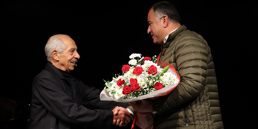 Genco Erkal’ın gösterisine yoğun ilgi