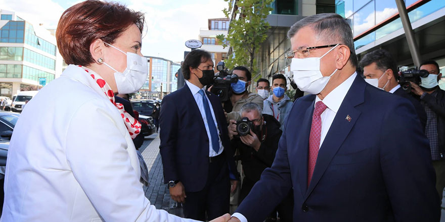 Akşener’den Ahmet Davutoğlu’na ziyaret