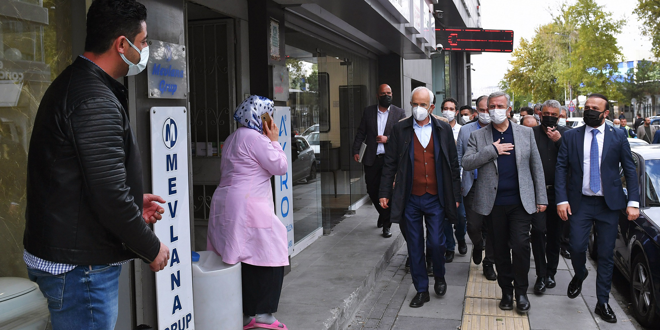 Mansur Yavaş'tan Rüzgarlı Caddesi esnafına ziyaret