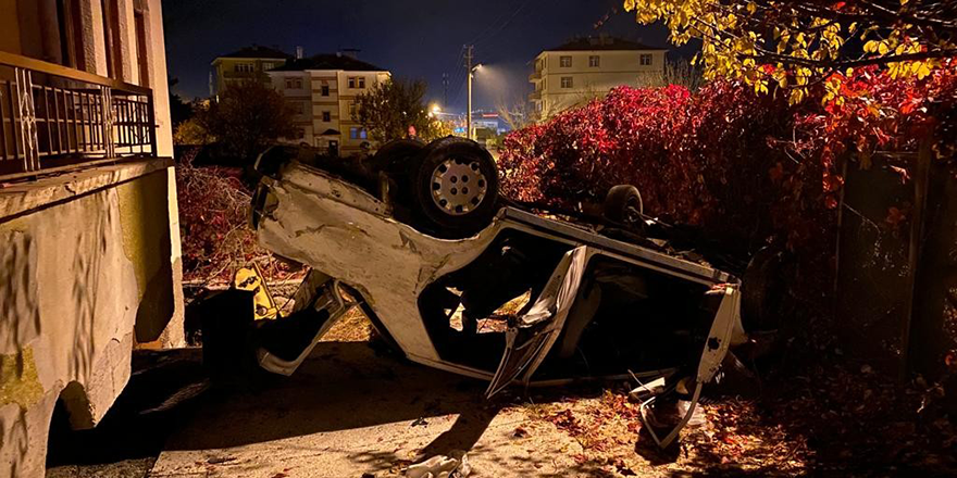 Kontrolden çıkan otomobil, şarampole düştü