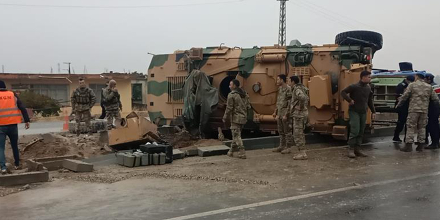 Hatay'da zırhlı askeri araç devrildi: 3 asker yaralı