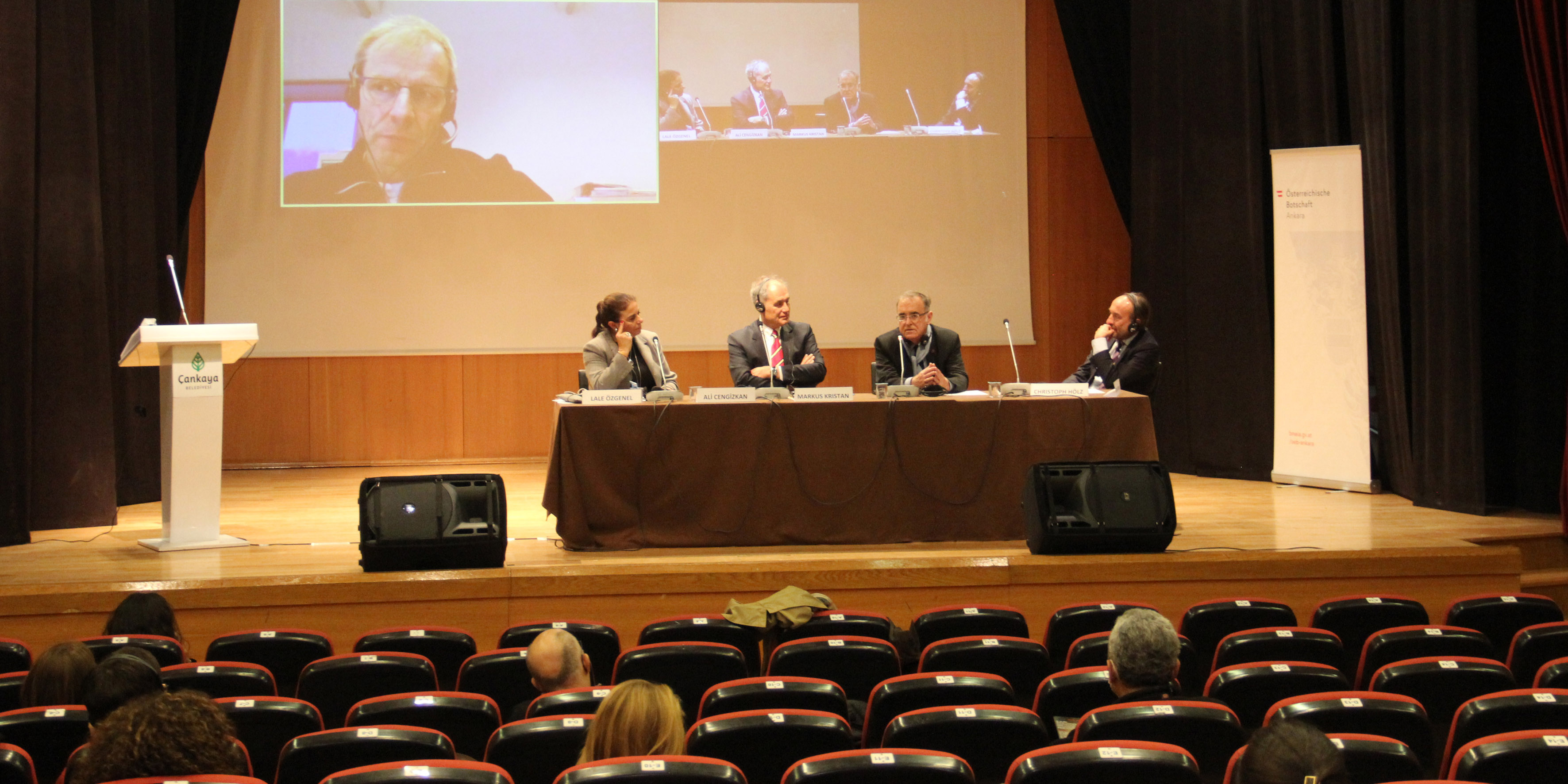 "Türkiye'de parlamento yapılarının yüzyılı" sergisi