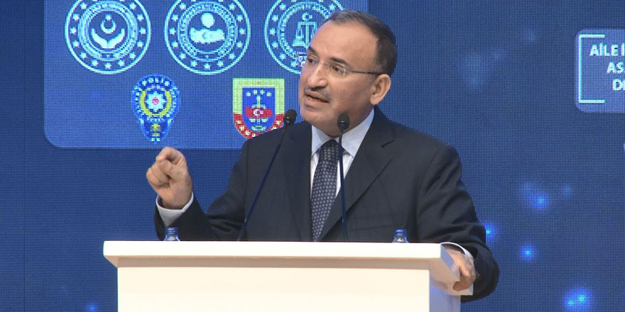 Adalet Bakanı Bozdağ: “Geciken adalet, adalet değildir”