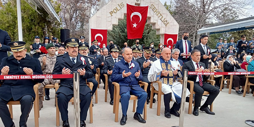 Polis şehitler dualarla anıldı