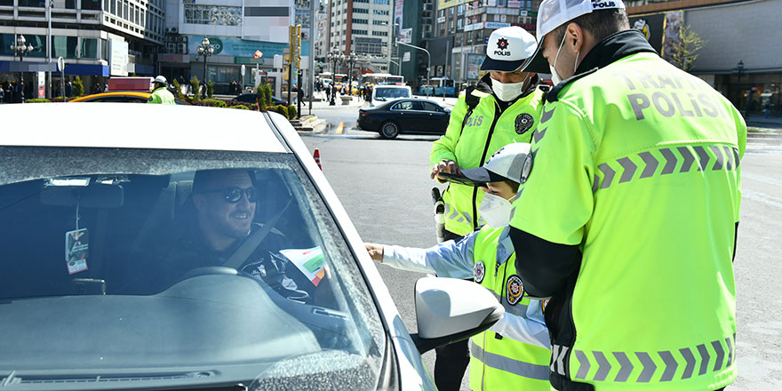 Başkentli minikler trafik denetiminde