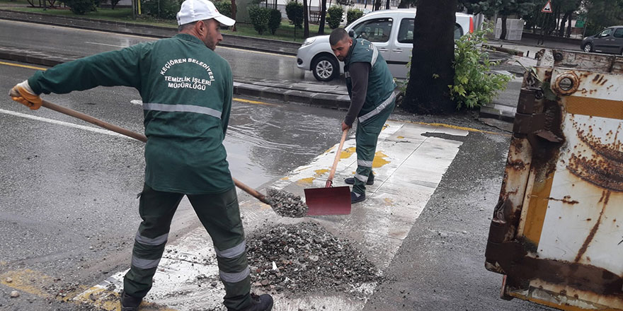 İlçede baştan aşağı sel temizliği yapılıyor