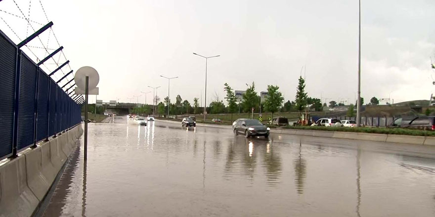 Başkent'te yağış yine kendini gösterdi