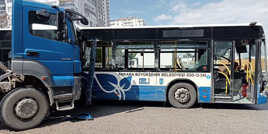 Belediye otobüsü ile beton mikseri çarpıştı