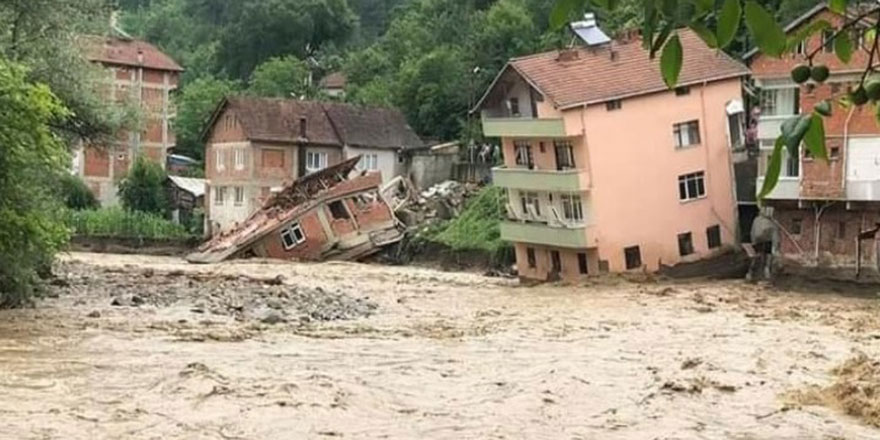 Batı Karadeniz'deki sel afetinde 13 bina yıkıldı, 11 bina ağır hasar aldı