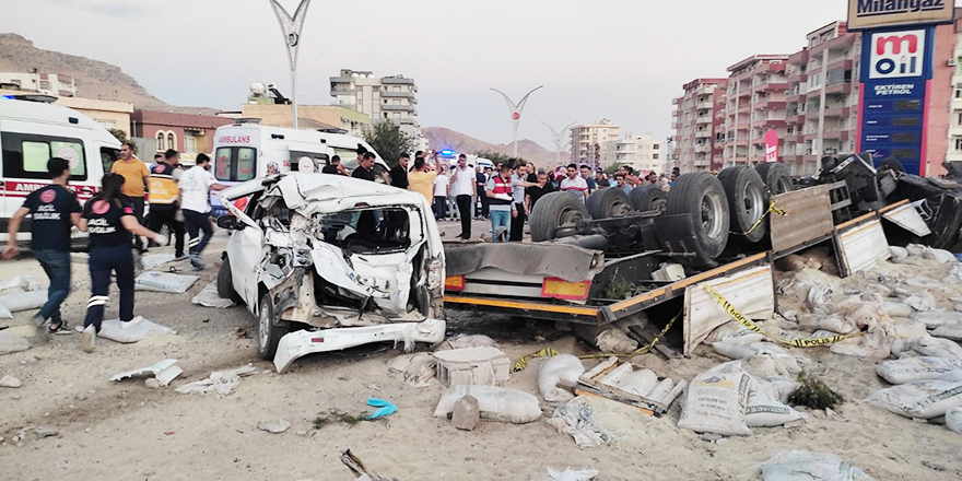 Mardin'de freni patlayan tır dehşet saçtı: 19 ölü, çok sayıda yaralı