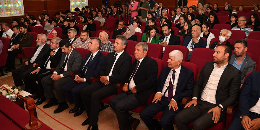 Ankara’nın ilk Edebiyat Festivali Mamak’ta başladı