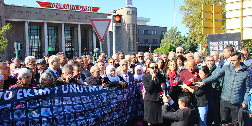 Ankara Garı patlamasında hayatını kaybeden 103 kişi anıldı